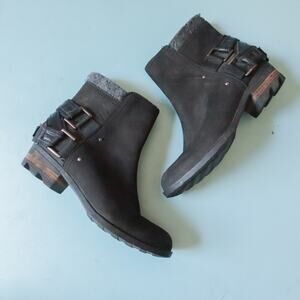 Sorel Lolla Black Leather Belted Heel Zip Up Ankle Boot Size 6.5